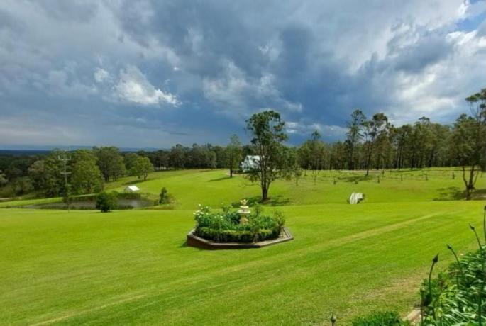 Cabins At Lovedale Wedding Chapel Exterior photo